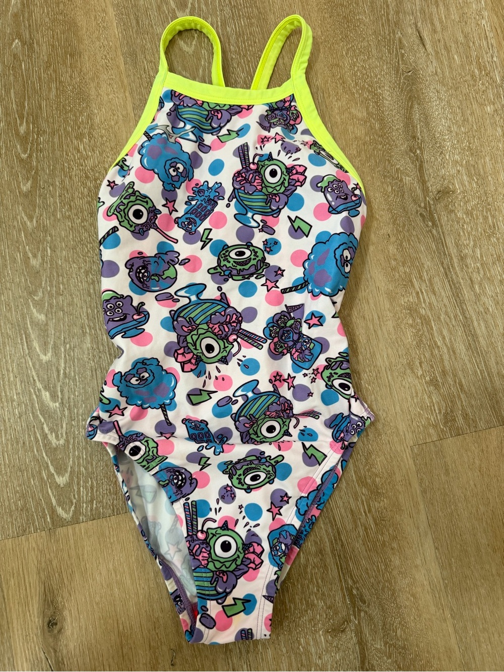 Mizuno Pixar girls swim suit 130 cm